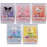 Hello Kitty Strawberry Cake Surprise