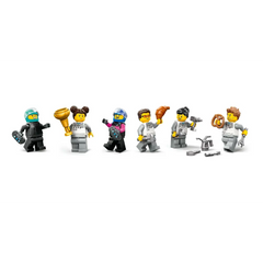 Lego F1 Garage & Mercedes AMG & Alpine Cars