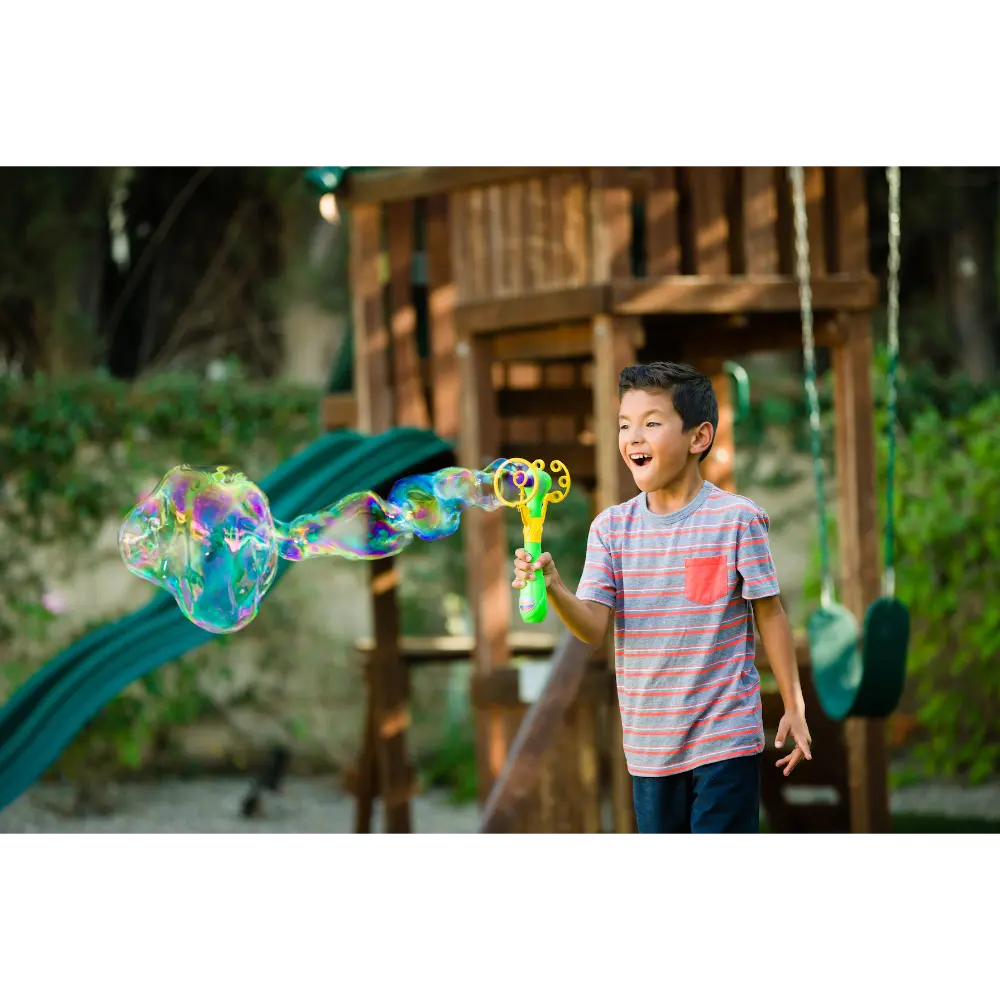 Gazillion Bubbles Twist â€˜n Turn Wand - Battery Operated Automatic Bubble Blower
