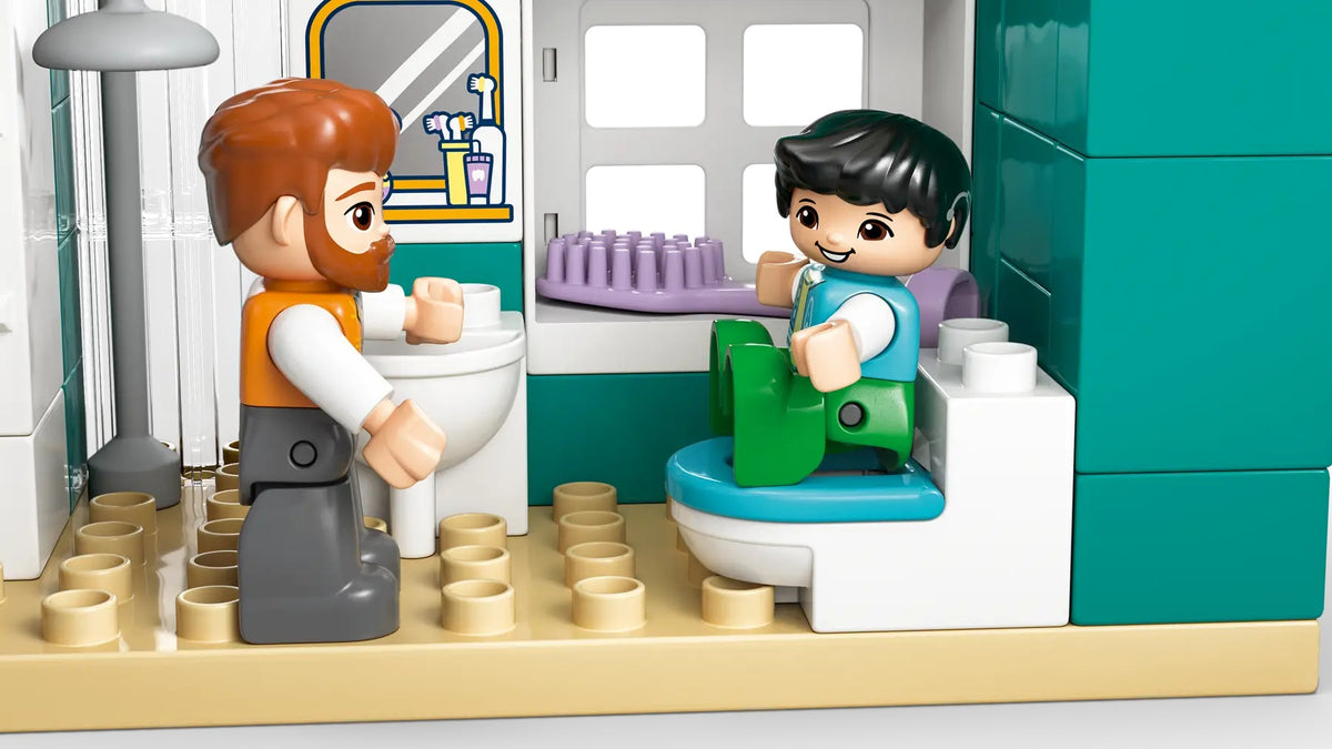 Lego Duplo Modern Family House With Figuure 3-in-1