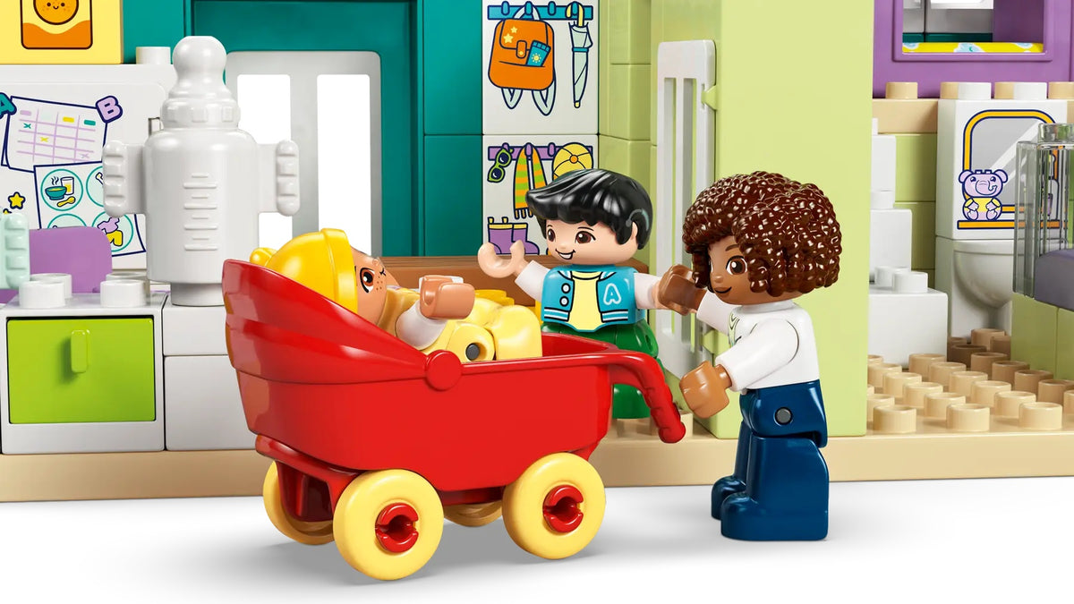 Lego Duplo Modern Family House With Figuure 3-in-1