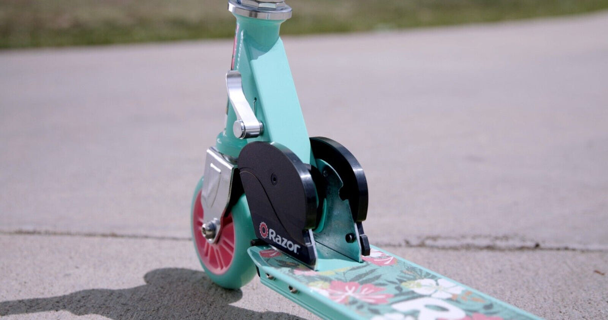 Razor Scooter Paradise Teal Ride-On