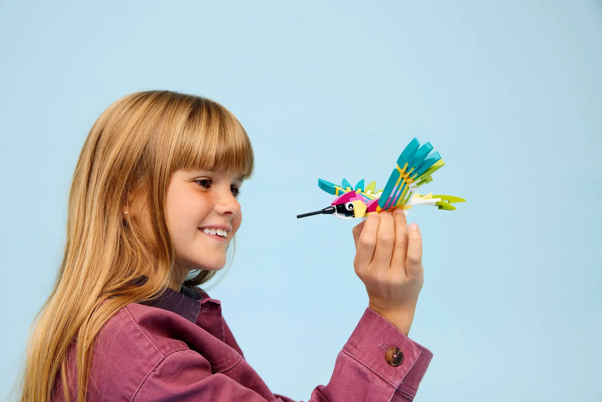 Lego Creator Wild Animals: Colorful Hummingbird