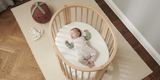 Stokke Sleepi Mini Natural with Mattress and White Fitted Sheet Bundle