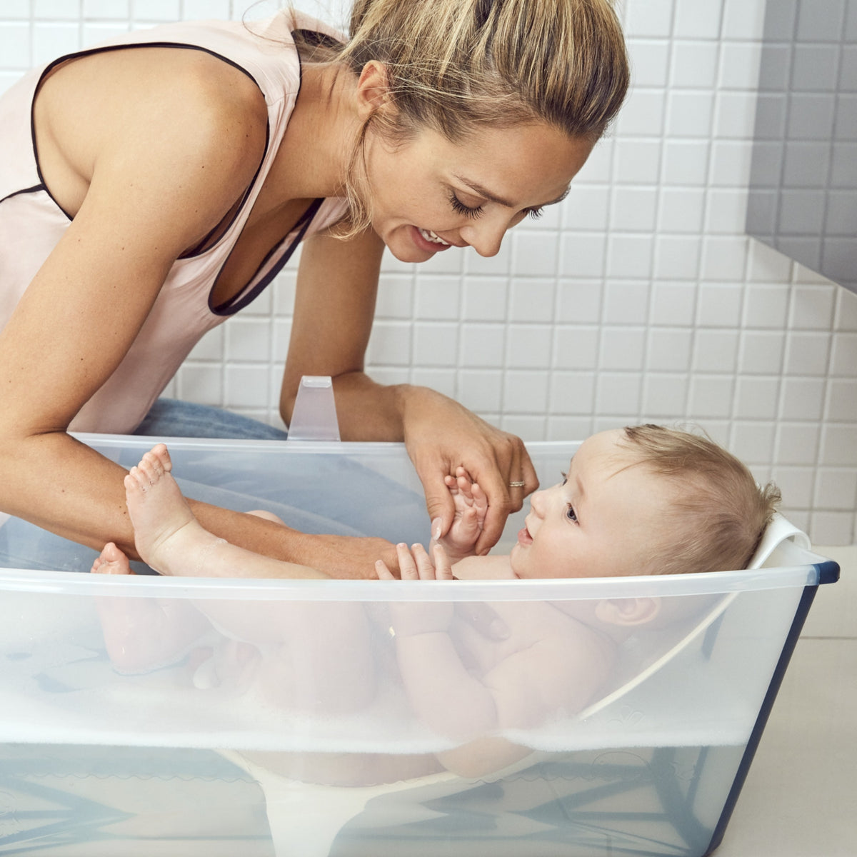 Stokke Flexi Bath White + Newborn Support & Flexi Bath Bundle