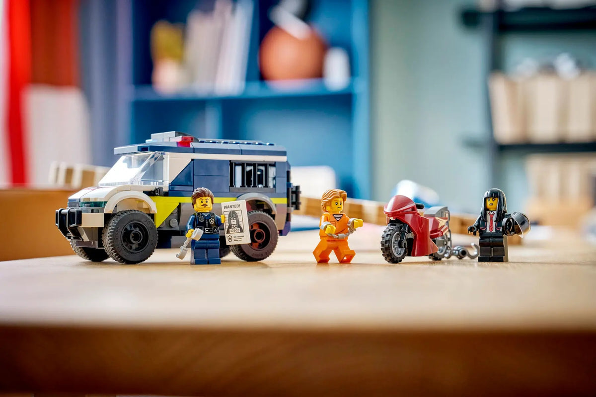 Lego City Police Prisoner Transport Van Building Kit with Motorcycle