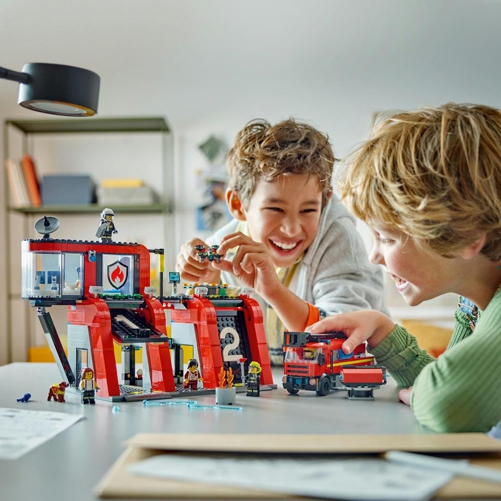 Lego Fire Station with Fire Truck 60414