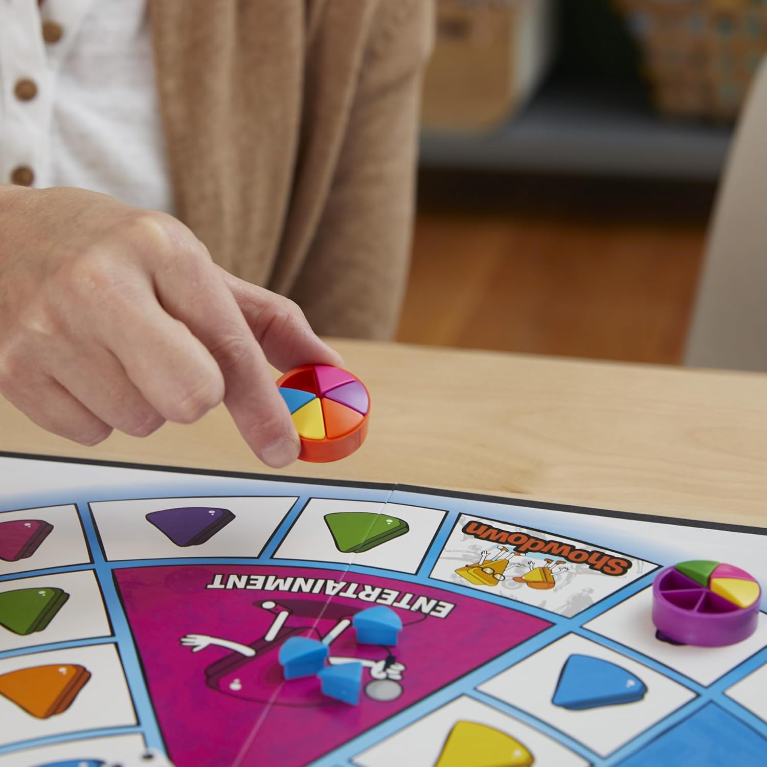 Hasbro Games Trivial Pursuit Family Game Edition