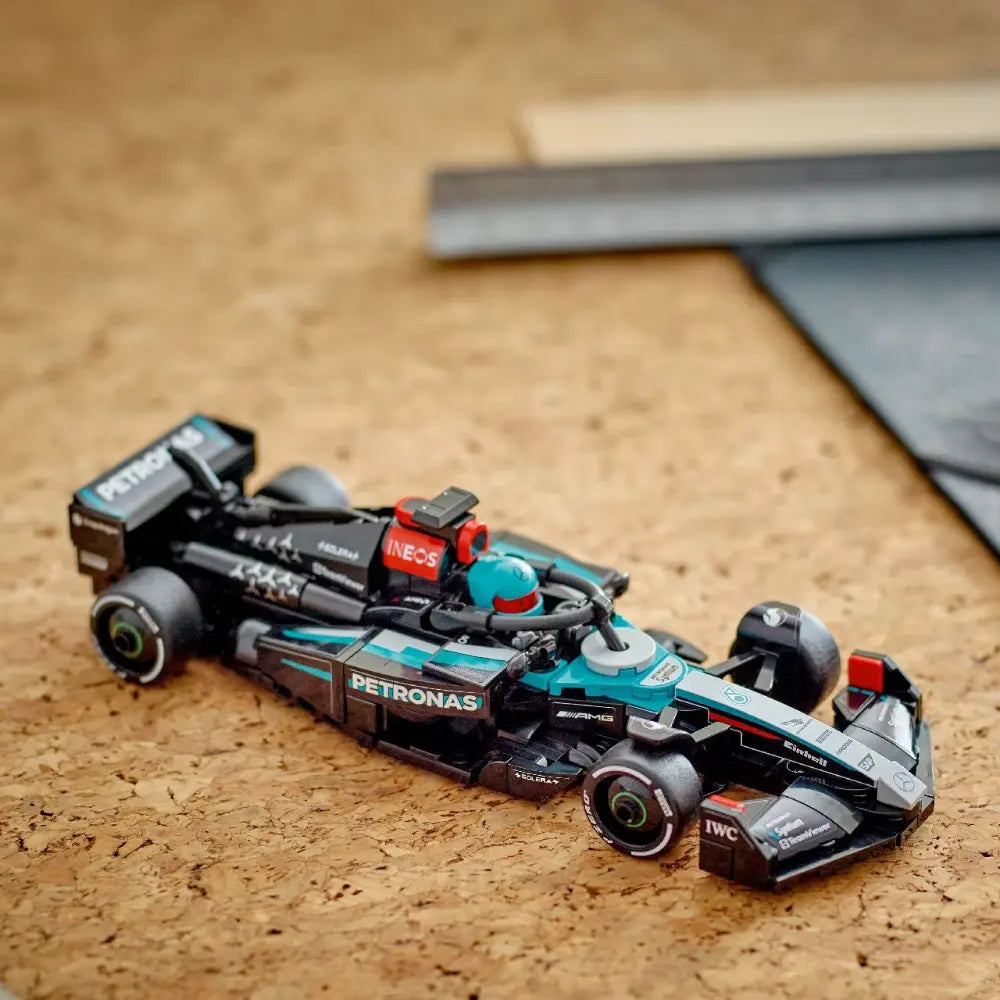 Lego Mercedes AMG Petronas F1 W15E 77244