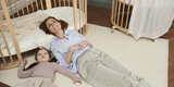 Stokke Sleepi Bed Natural with Mattress and White Fitted Sheet Bundle