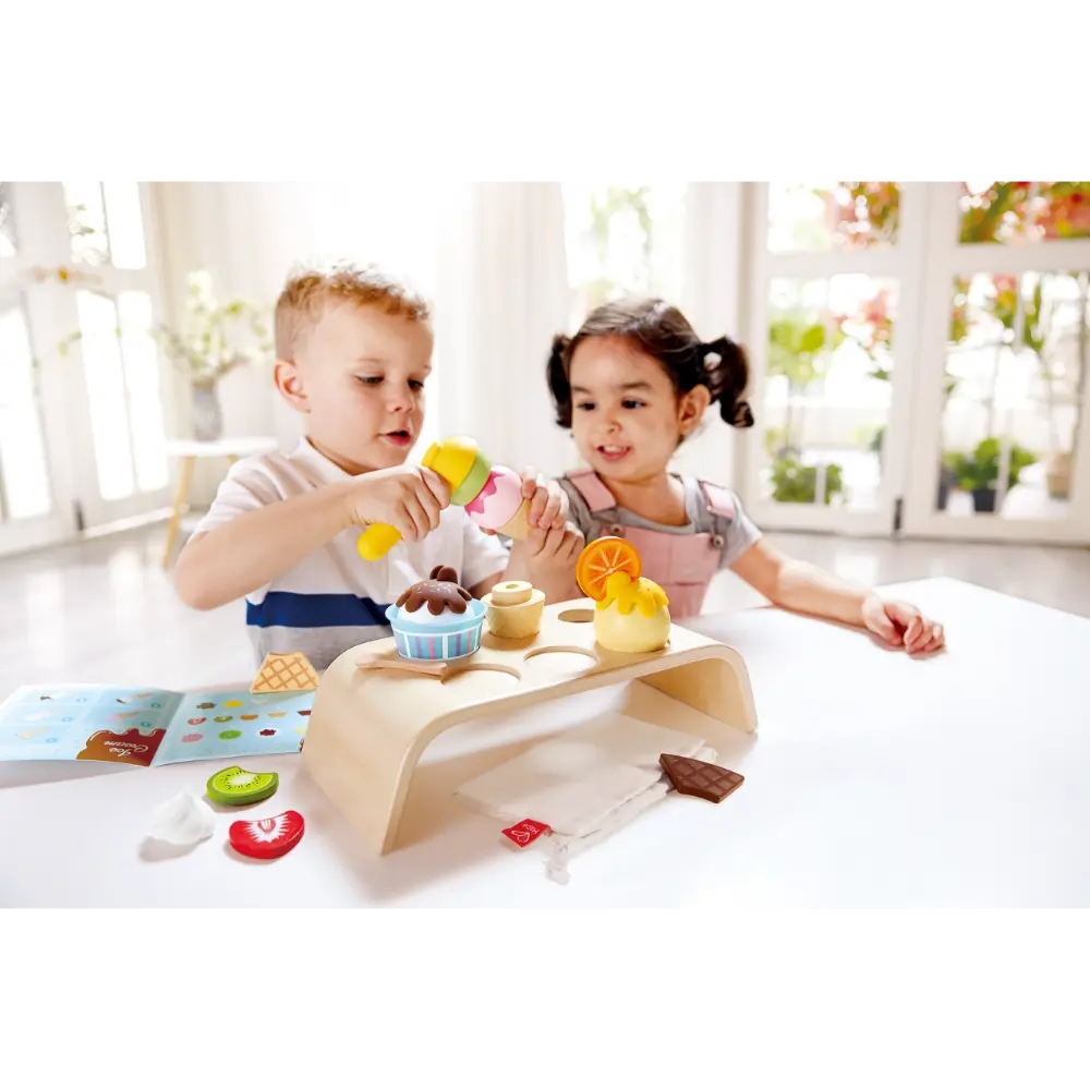 Hape Creamy Dreamy Ice Cream Corner