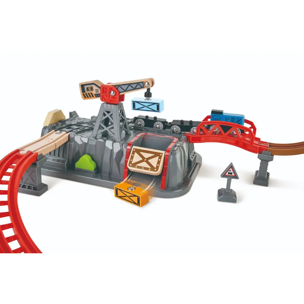 Hape Railway Bucket Builder Set