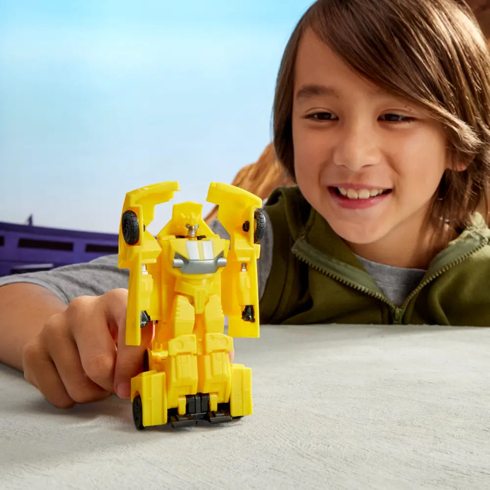 Earth Spark Trans Robot Step Smash BumbleBee