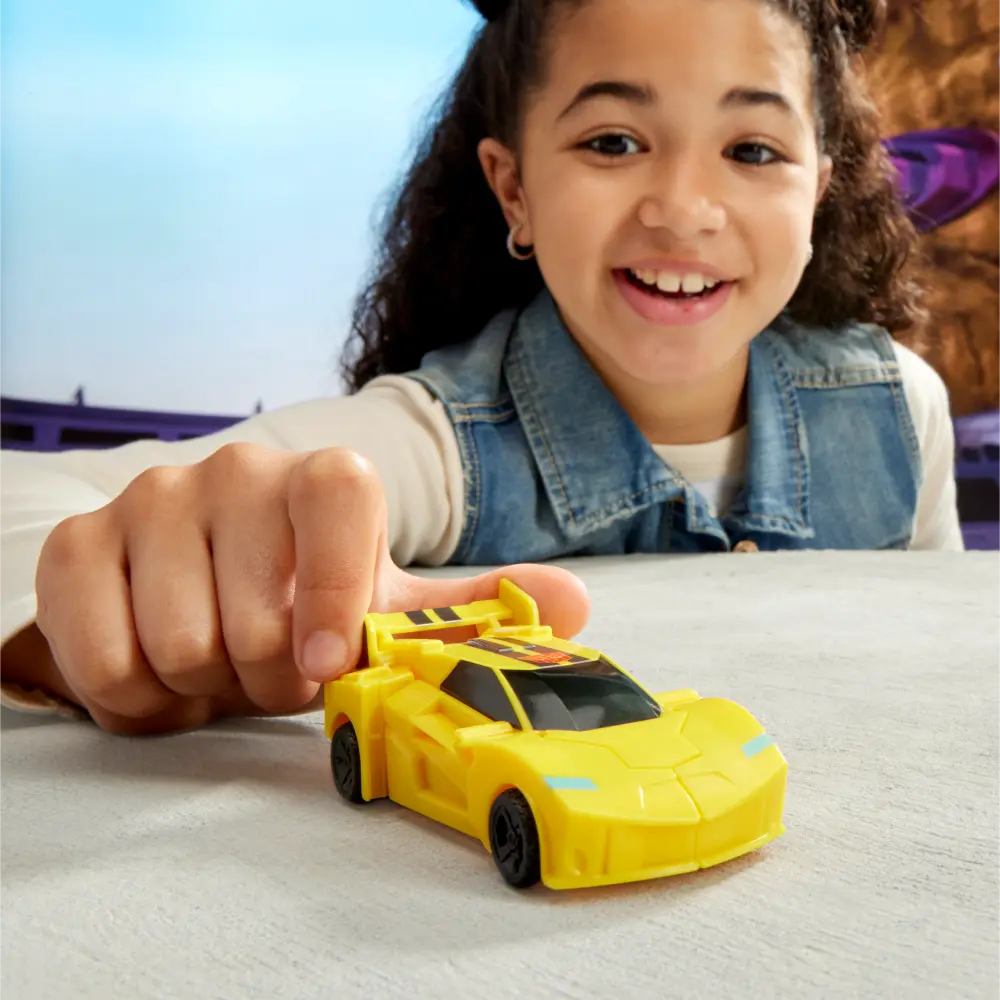 Earth Spark Trans Robot Step Smash BumbleBee