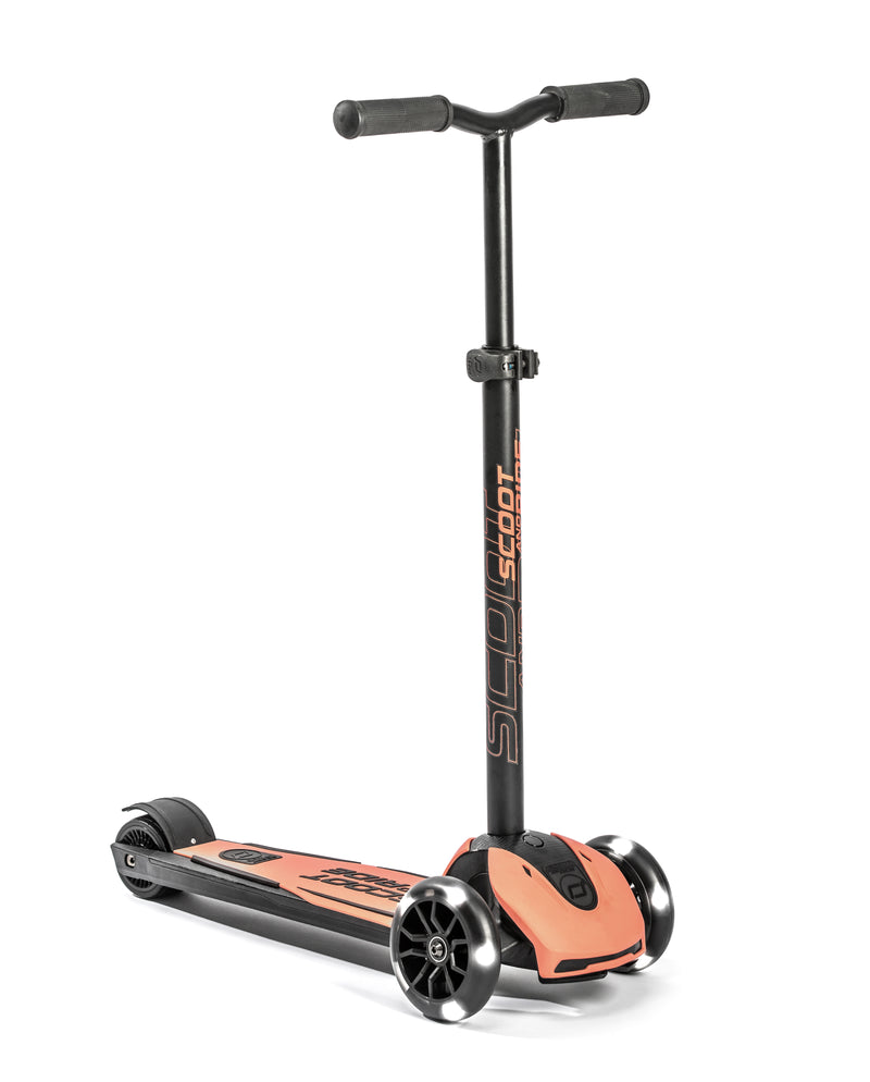 Scoot & Ride Highwaykick 5 LED Peach