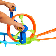 Hot Wheels Rapid Launch & Loop Car Track with 1:64 Scale Playset Vehicle for Kids