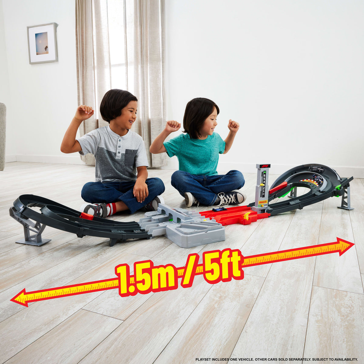 Hot Wheels Formula 1 Grand Prix Circuit Track Set with 3 Die-Cast Cars