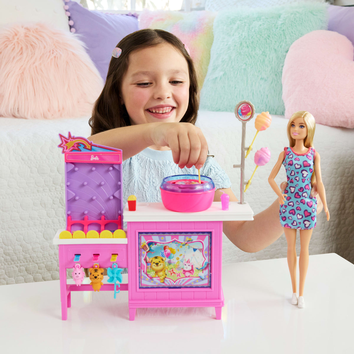Barbie Mysteries Beach Detectives Malibu Doll & Cotton Candy Game Booth Playset with Accessories