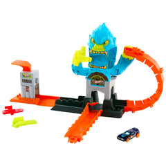 Hot Wheels City Gorilla Slam Attack Playset with 1:64 Scale Car