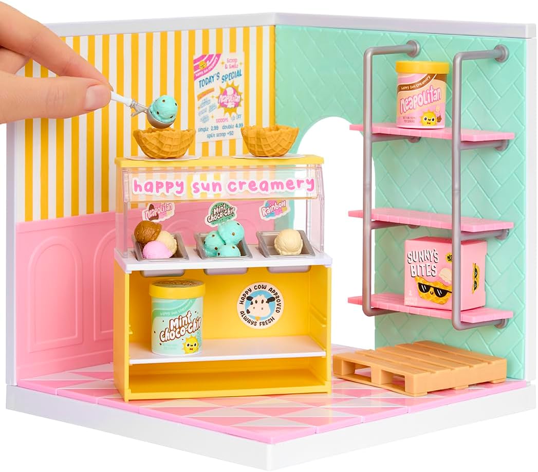 Miniverse Make It Mini Spaces Starter Pack Pink Miniature Display and Customization Set
