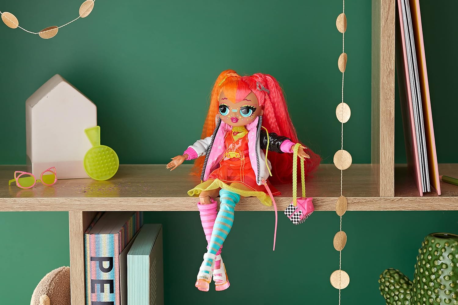 LOL Surprise Fashion Doll Fierce Neonlicious